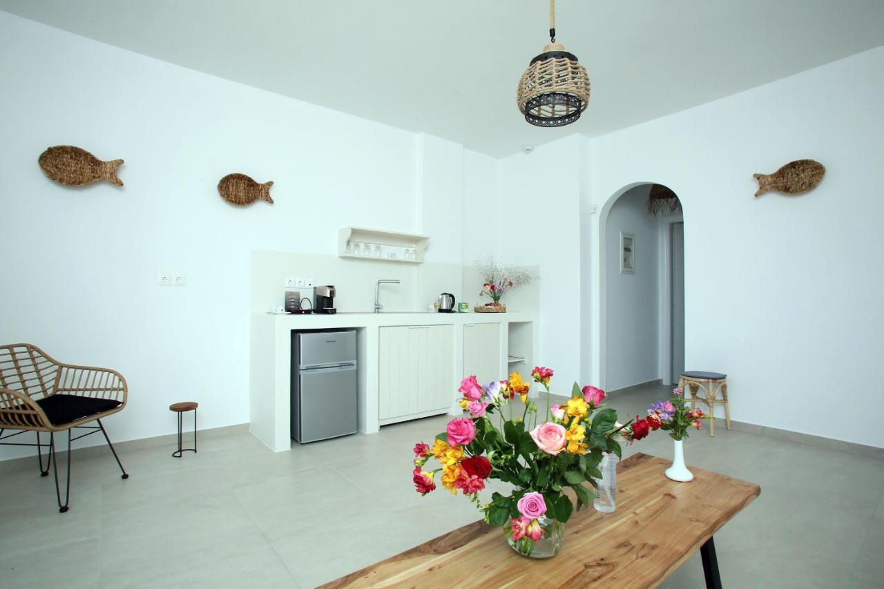 Elia Privileged Suites Andros Ανδροσ Bagian luar foto